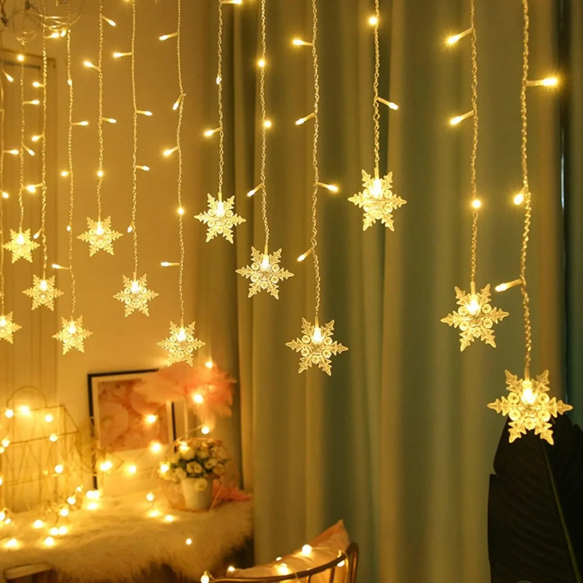 1pc 96 LED Solar Powered Snowflakes Curtain Lights Christmas Snowflakes Waterproof Lights For Christmas Party Wedding Decoration